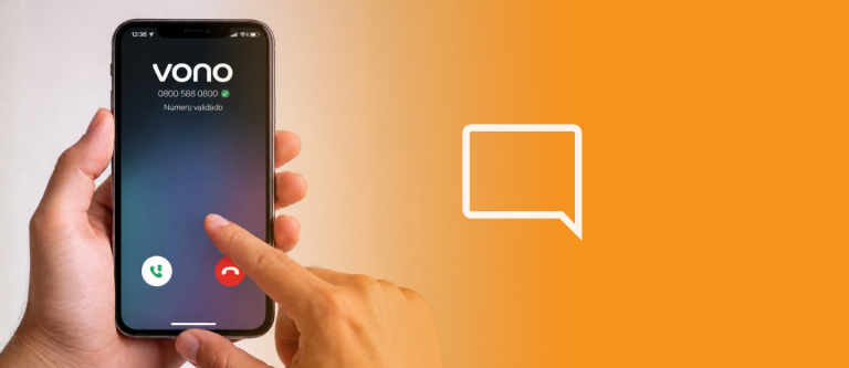 Se trata de uma pessoa segurando o celular recebendo uma ligação com o protocolo STIR/SHAKEN implementado